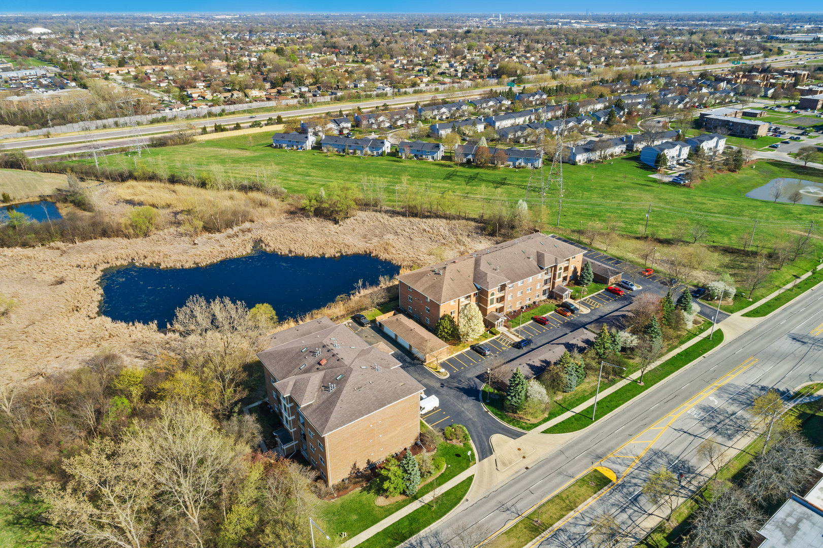 941 North Swift Road, Unit 104 Addison, IL 60101 - Photo 42 of 43 Gallery Image 42