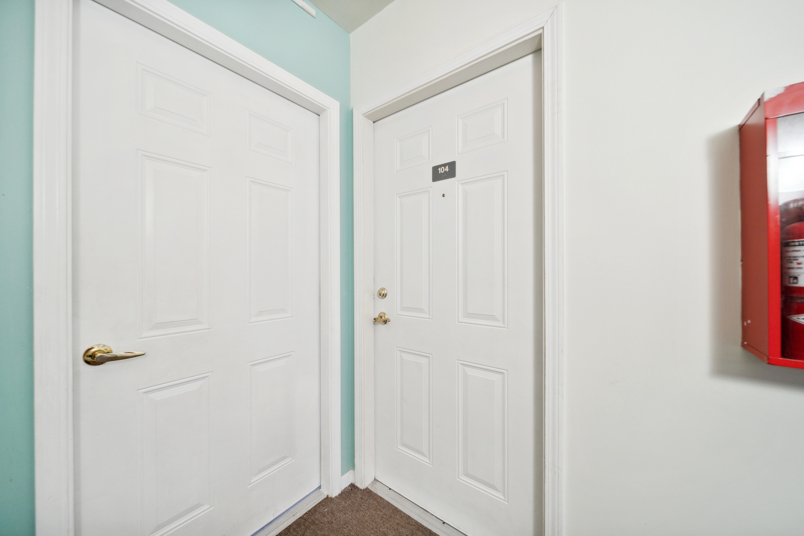 941 North Swift Road, Unit 104 Addison, IL 60101 - Photo 8 of 43 Gallery Image 8