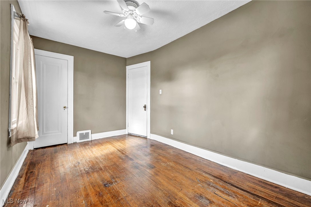 14725 Alger Road Cleveland, OH 44111 - Photo 21 of 40 bedroom