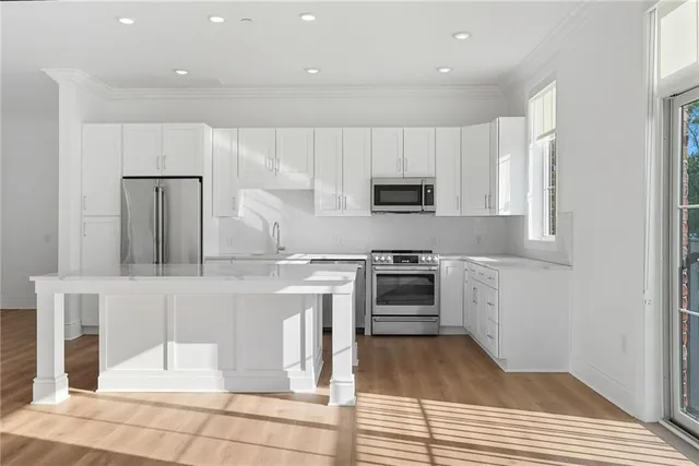 $1,295,000 | 1 1st Street, Unit 301, Oakmont, PA 15139