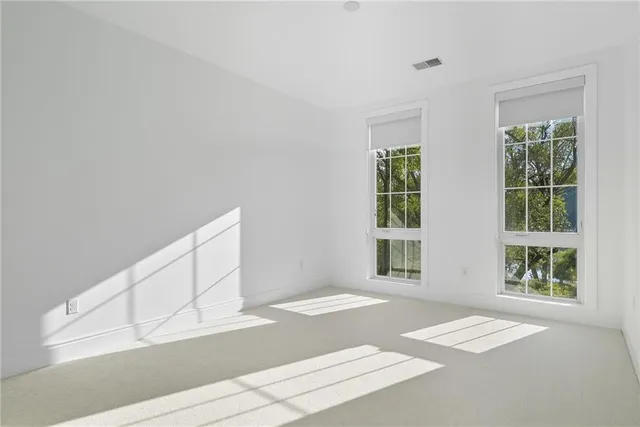 $1,276,000 | 1 1st Street, Unit 301, Oakmont, PA 15139