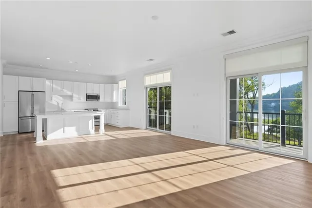 $1,295,000 | 1 1st Street, Unit 301, Oakmont, PA 15139