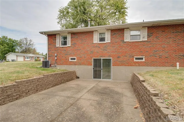 $150,000 | 102 Avalon Street, Brighton, IL 62012