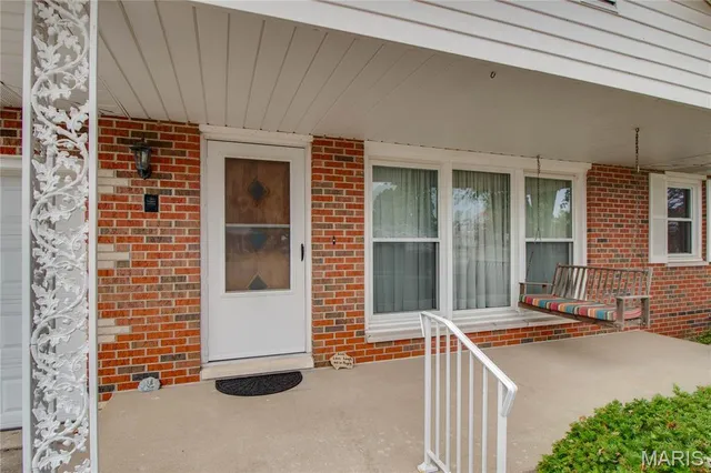 $150,000 | 102 Avalon Street, Brighton, IL 62012