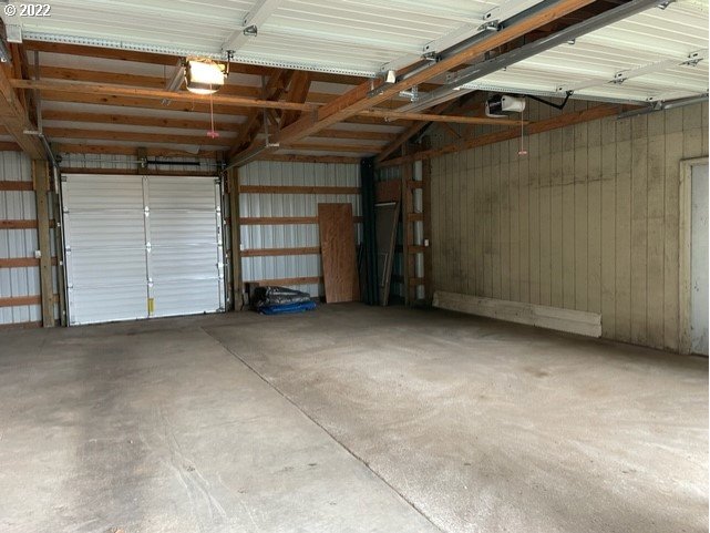 8792 Portland Road Northeast Salem, OR 97305 - Photo 12 of 14 Gallery Image 12