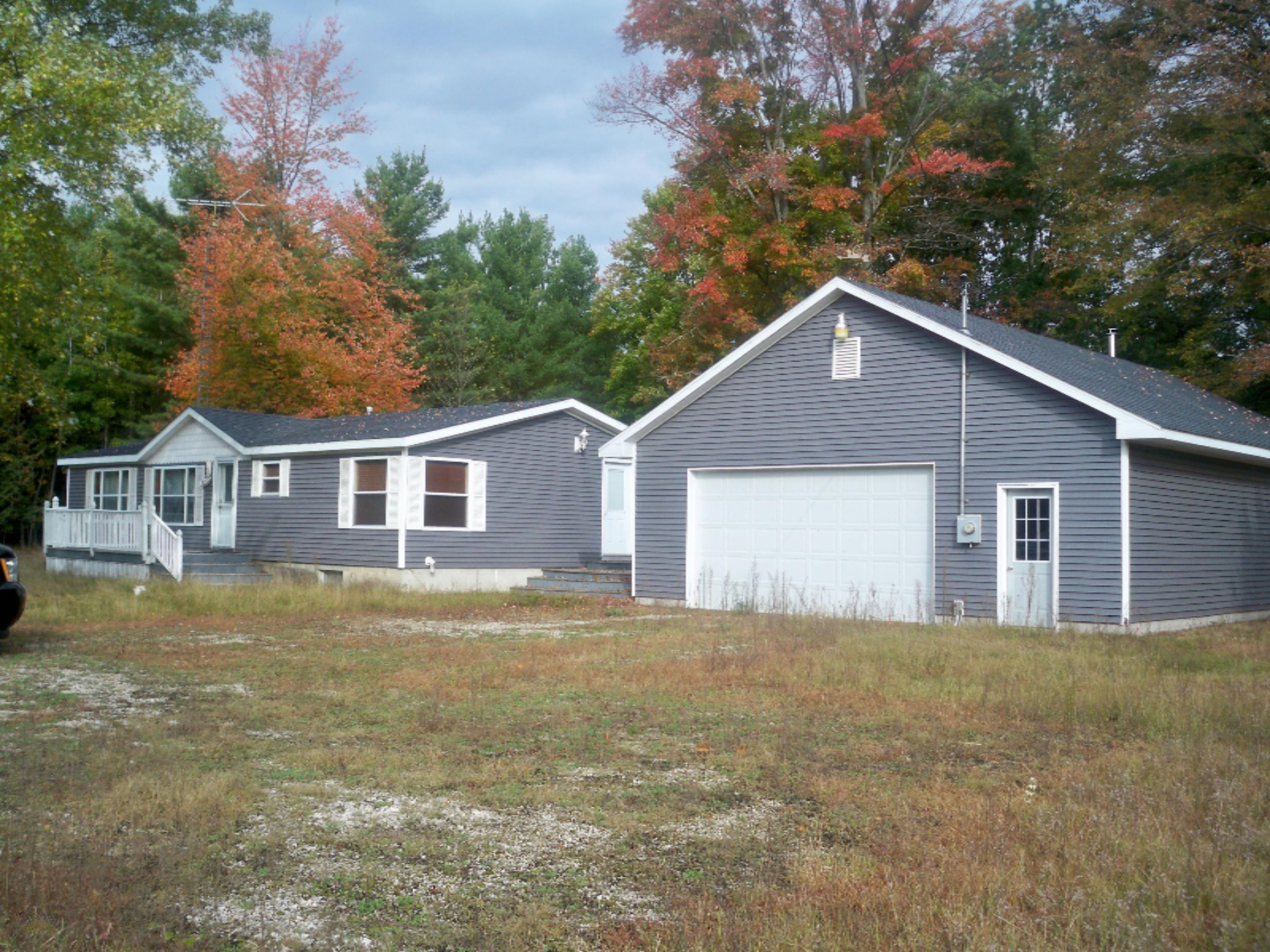 8674 East Kinney Road Branch, MI 49402 - Photo 2 of 27 100_6352