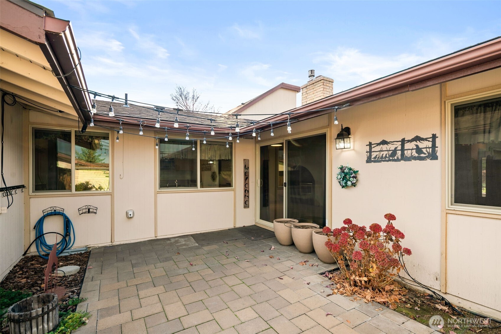 300 South Elliott Avenue, Unit 29 Wenatchee, WA 98801 - Photo 32 of 36 a front view of a house