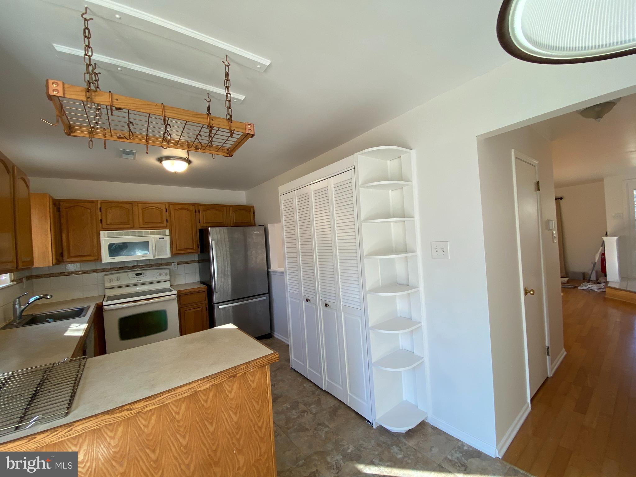 212 Sandy Ridge Drive Doylestown, PA 18901 - Photo 5 of 26