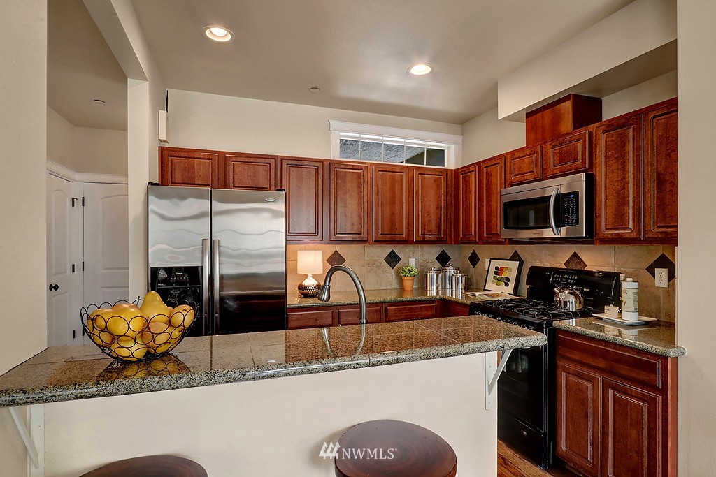 22527 9th Drive Southeast Bothell, WA 98021 - Photo 4 of 19