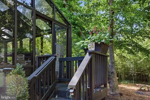 $1,050,000 | 2507 Toron Court, Alexandria, VA 22306