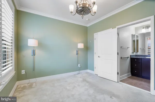 $3,250 | 815 North Patrick Street, Unit 402, Alexandria, VA 22314