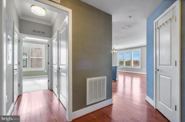 $3,250 | 815 North Patrick Street, Unit 402, Alexandria, VA 22314