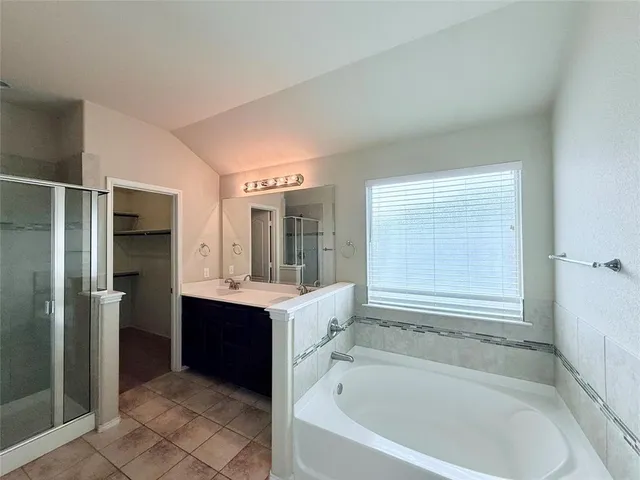 $2,700 | 924 Blue Quail Run, Glenn Heights, TX 75154