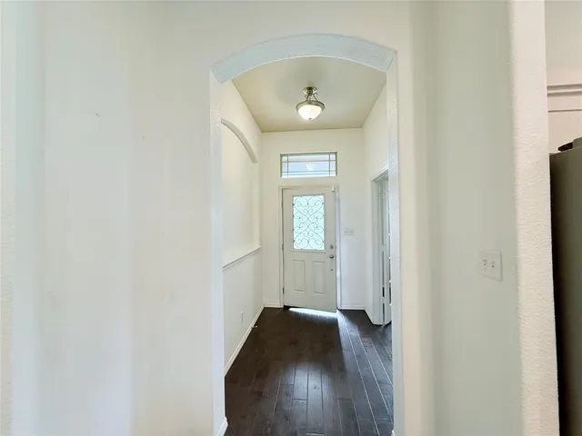 $2,700 | 924 Blue Quail Run, Glenn Heights, TX 75154