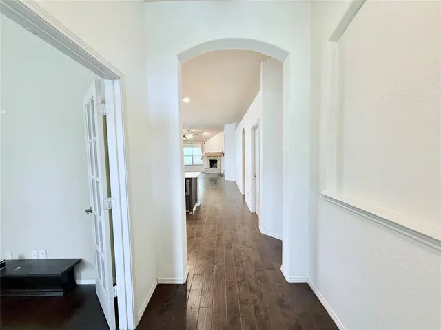 $2,700 | 924 Blue Quail Run, Glenn Heights, TX 75154