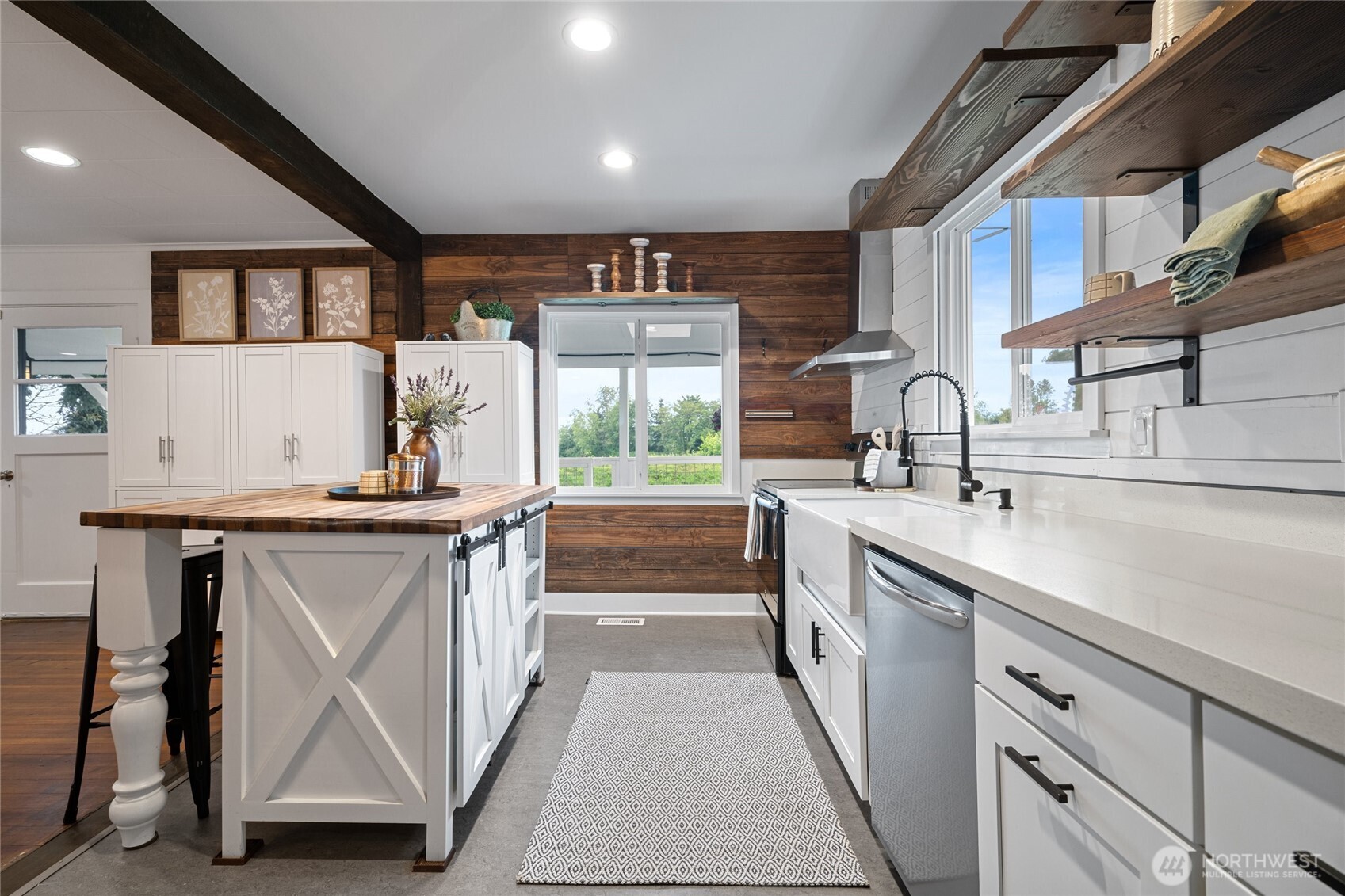 6001 Riverview Road Snohomish, WA 98290 - Photo 10 of 40