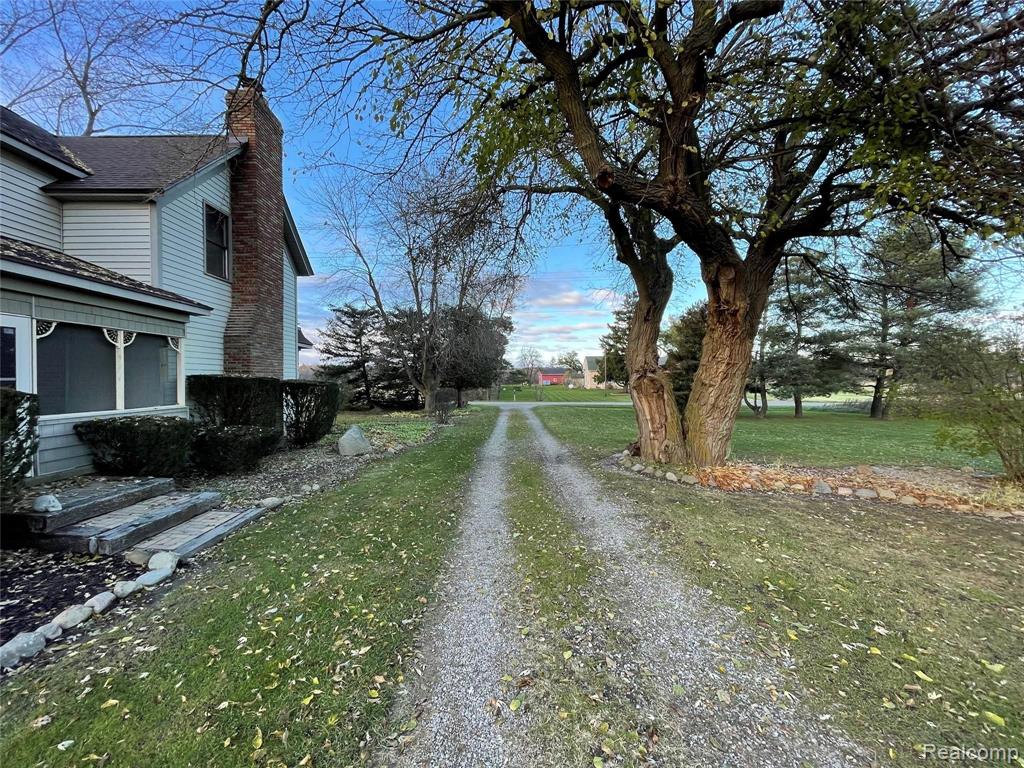 8191 Oatman Road Avoca, MI 48006 - Photo 4 of 55
