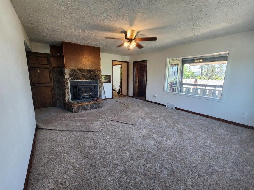 902 North Maple Street Colville, WA 99114 - Photo 8 of 33 Gallery Image 8