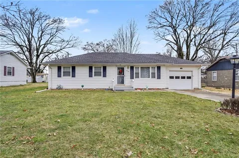 $240,000 | 110 Elm Street, Wellsville, KS 66092