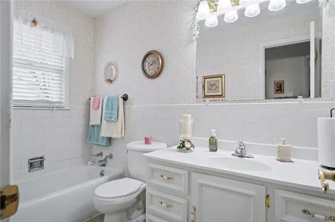 $240,000 | 110 Elm Street, Wellsville, KS 66092