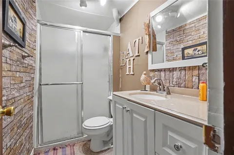 $240,000 | 110 Elm Street, Wellsville, KS 66092