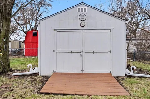 $240,000 | 110 Elm Street, Wellsville, KS 66092