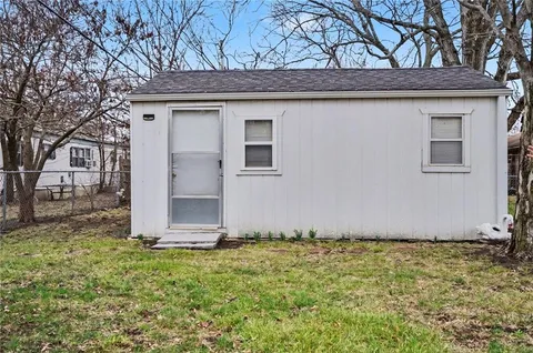 $240,000 | 110 Elm Street, Wellsville, KS 66092