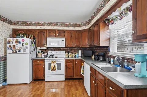 $240,000 | 110 Elm Street, Wellsville, KS 66092