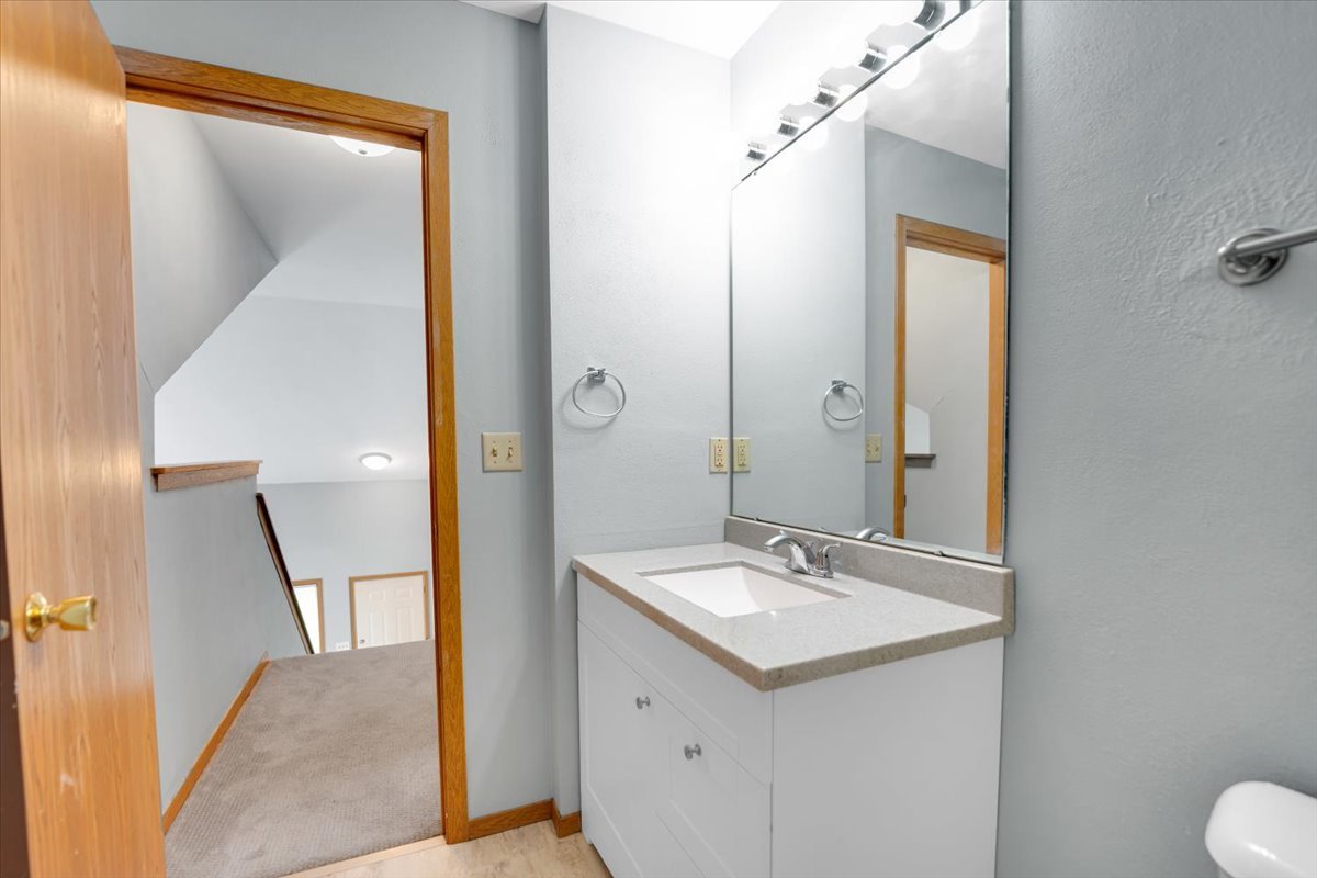 390 Madeline Trail Rockford, IL 61107 - Photo 16 of 32