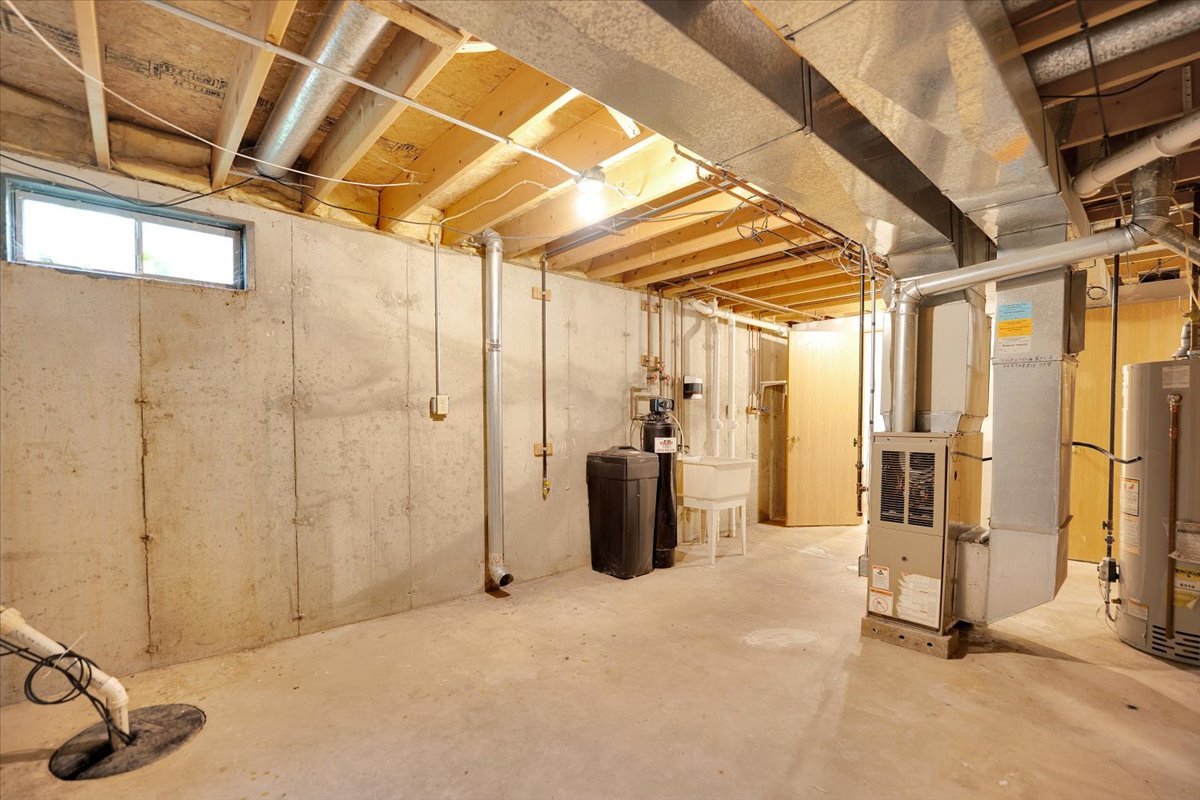 390 Madeline Trail Rockford, IL 61107 - Photo 28 of 32