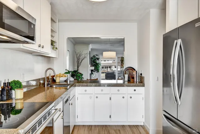 $1,150,000 | 72 Lucky Drive, Corte Madera, CA 94925