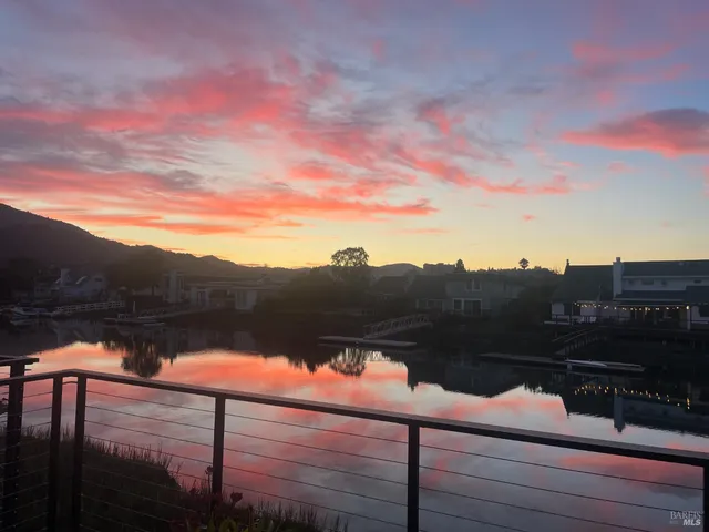 $1,150,000 | 72 Lucky Drive, Corte Madera, CA 94925