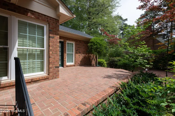 $450,000 | 107 Marion Drive, Greenville, NC 27858
