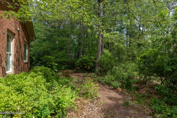 $450,000 | 107 Marion Drive, Greenville, NC 27858