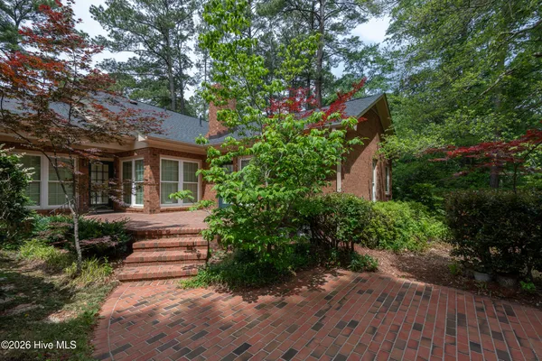 $450,000 | 107 Marion Drive, Greenville, NC 27858