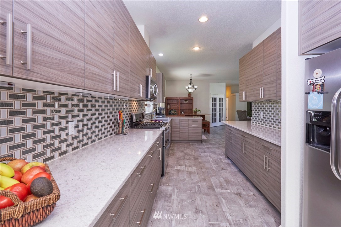 4516 Southeast Foss Road Port Orchard, WA 98366 - Photo 16 of 38 Gallery Image 16