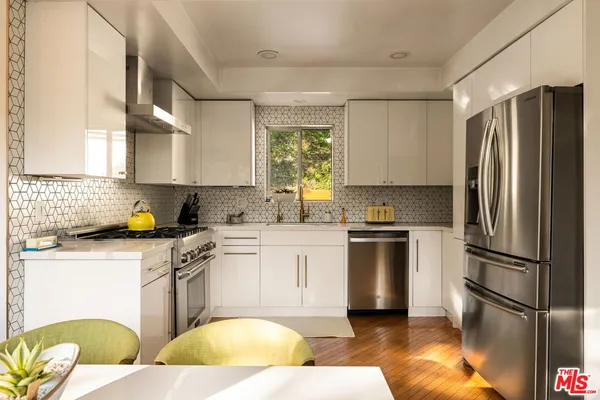 $1,195,000 | 941 Cavanagh Road, Glendale, CA 91207