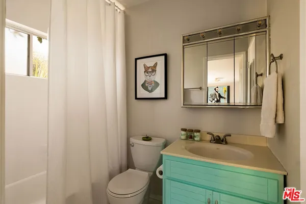 $1,195,000 | 941 Cavanagh Road, Glendale, CA 91207