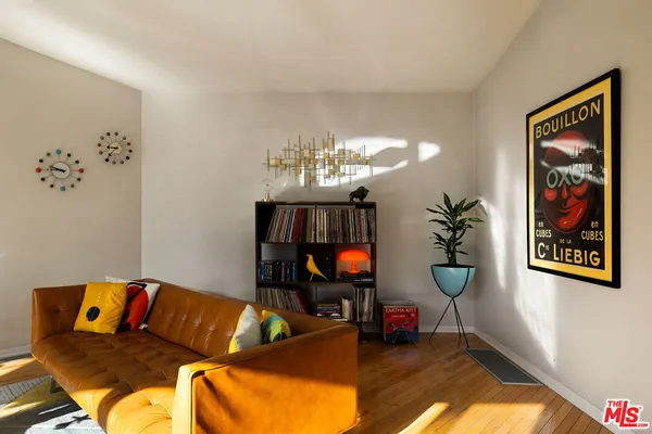 $1,195,000 | 941 Cavanagh Road, Glendale, CA 91207