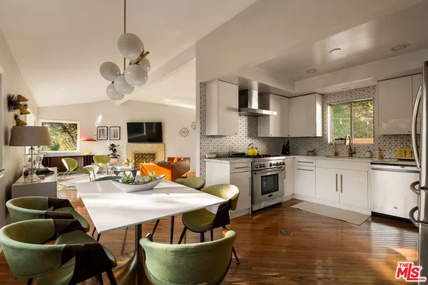 $1,195,000 | 941 Cavanagh Road, Glendale, CA 91207