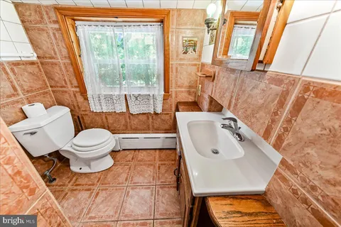 $679,000 | 4 East Lodges Lane, Bala Cynwyd, PA 19004