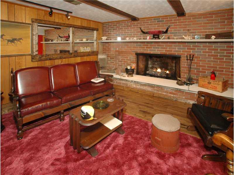 225 Echo Ridge Road Apollo, PA 15613 - Photo 16 of 25 Basement/Game Room.