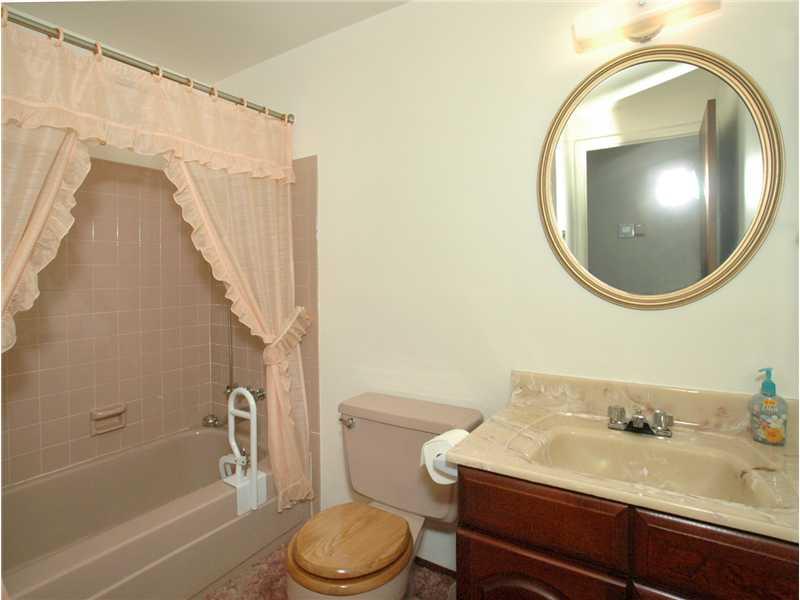 225 Echo Ridge Road Apollo, PA 15613 - Photo 23 of 25 Full Bath.