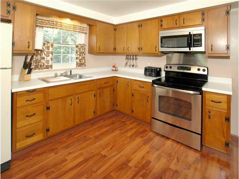 225 Echo Ridge Road Apollo, PA 15613 - Photo 7 of 25 Kitchen.
