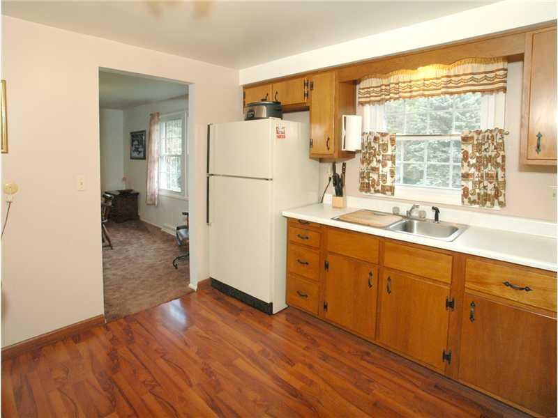 225 Echo Ridge Road Apollo, PA 15613 - Photo 10 of 25 Kitchen.
