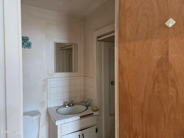 $109,900 | 611 East Gansevoort Street, Little Falls, NY 13365