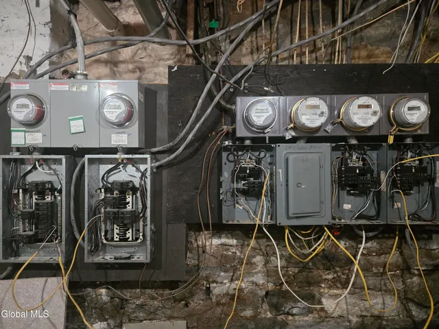 $109,900 | 611 East Gansevoort Street, Little Falls, NY 13365