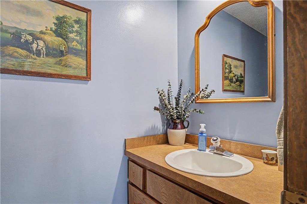643 North 750 Road Lawrence, KS 66047 - Photo 21 of 61 Gallery Image 21