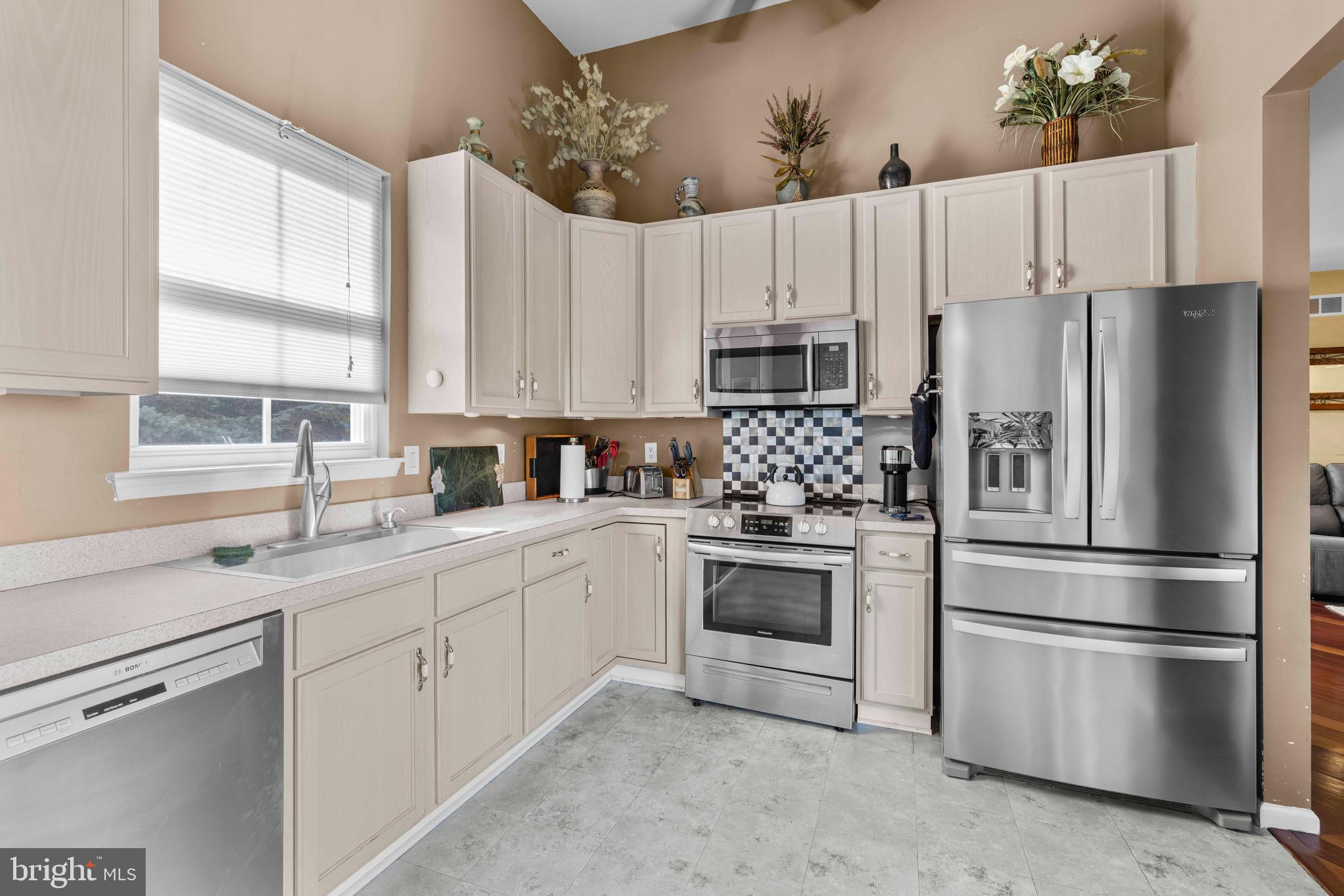 201 Coventry Road Chalfont, PA 18914 - Photo 11 of 29 Gallery Image 11