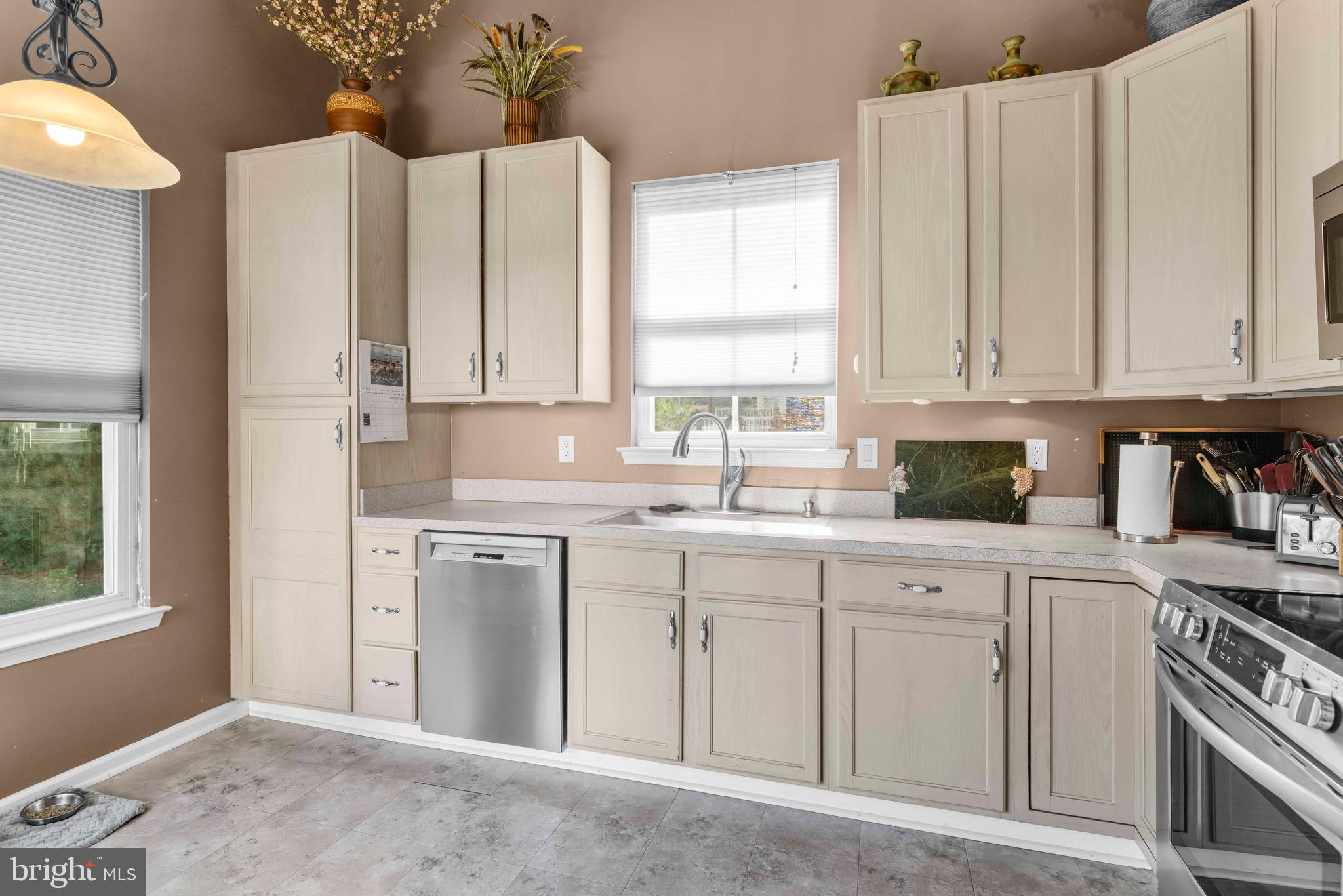 201 Coventry Road Chalfont, PA 18914 - Photo 12 of 29 Gallery Image 12